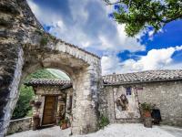 La porta civica nel centro storico