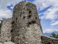 Resti di una delle antiche torri medievali